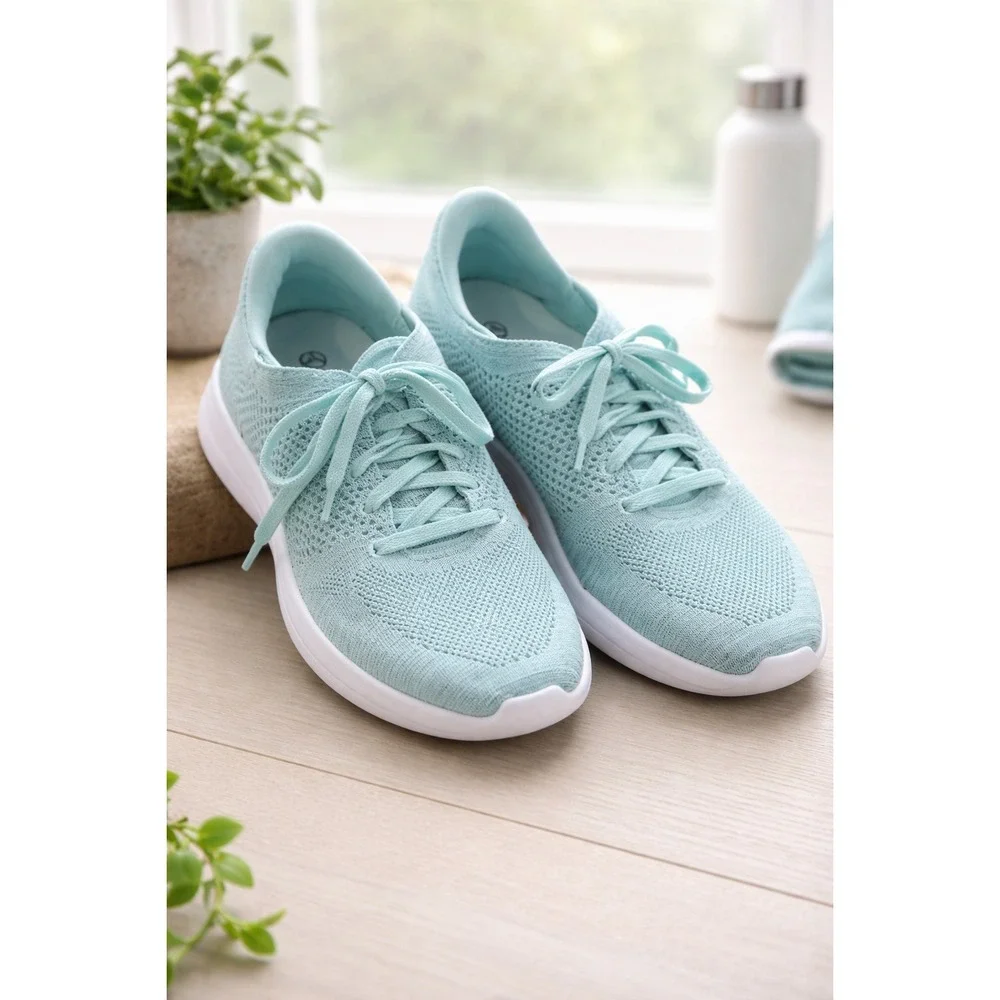 KIZIK Shoes Mens 10.5 Blue Slip On Hands Free Sneakers Comfort Walking